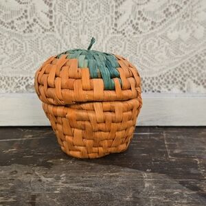 Woven Pumpkin Trinket Basket with Lid – Orange & Green Vintage Decor